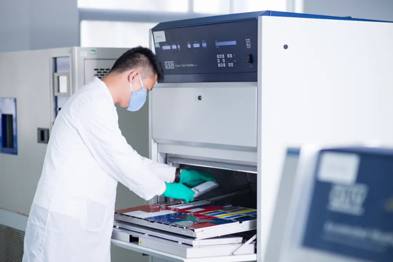 Q-SUN氙燈老化箱助力“奉賢環(huán)保汽車(chē)涂料工程技術(shù)研究中心”進(jìn)行水性涂料應(yīng)用開(kāi)發(fā)