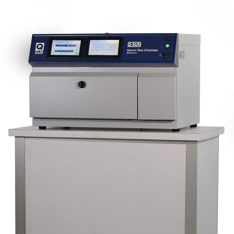 Q-SUN Xe-1皮革鞋具氙燈耐氣候?qū)嶒炏?/></p><p><strong>更真實的氙弧燈管</strong></p><p>Q-SUN Xe-1皮革鞋具氙燈耐氣候?qū)嶒炏涞碾艄苣M了全光譜太陽光。接近水平的樣品安裝和可選的水噴淋提供真實的潮濕環(huán)境，可用于小型氙燈老化試驗箱?？蛇x的制冷機適合低溫應(yīng)用。</p><p><strong>方便易用</strong></p><p>Q-SUN Xe-1氙燈老化試驗箱安裝方便-可以將Xe-1直接放入房間。易于使用和幾乎免維護。獨特的滑出托盤保證 樣品安裝 和評估快速且容易。Xe-1氙燈老化試驗箱是全自動的，可連續(xù)運行，即全天候不間斷的運行。</p><p><strong>快速得出結(jié)果</strong></p><p>產(chǎn)品曝露在戶外，盡可能大光強度的陽光直接照射每天只有幾小時。 Q-SUN Xe-1氙燈老化試驗箱可以讓測試樣品受到相當于 夏天正午太陽光 的照射，每天24小時，天天如此。 因此，樣本可快速老化。</p><p><strong>可負擔得起的</strong></p><p>Q-SUN Xe-1皮革鞋具氙燈耐氣候?qū)嶒炏湟缘唾彊C價格、低燈管價格和低運行成本創(chuàng)造了突破性的高性價比。 現(xiàn)在，即使是小型的實驗室也可以負擔得起進行氙弧測試。</p><p><strong>多種機型選擇</strong></p><p>Q-SUN皮革鞋具氙燈耐氣候?qū)嶒炏溆腥N型號：臺式Xe-1，大尺寸立式Xe-2和Xe-3。風冷的設(shè)計體現(xiàn)了Q-Lab設(shè)備優(yōu)秀的穩(wěn)定性和易于維護的特點。所有的設(shè)備具有標準的以太網(wǎng)數(shù)據(jù)采集功能、多種樣品架、易于使用，并具備5種可選語言的用戶操作界面。根據(jù)需要，您可以選擇經(jīng)濟型的臺式機Q-Sun Xe-1或者全尺寸,多功能的立式機Q-sun Xe-3。</p><h3><strong style=